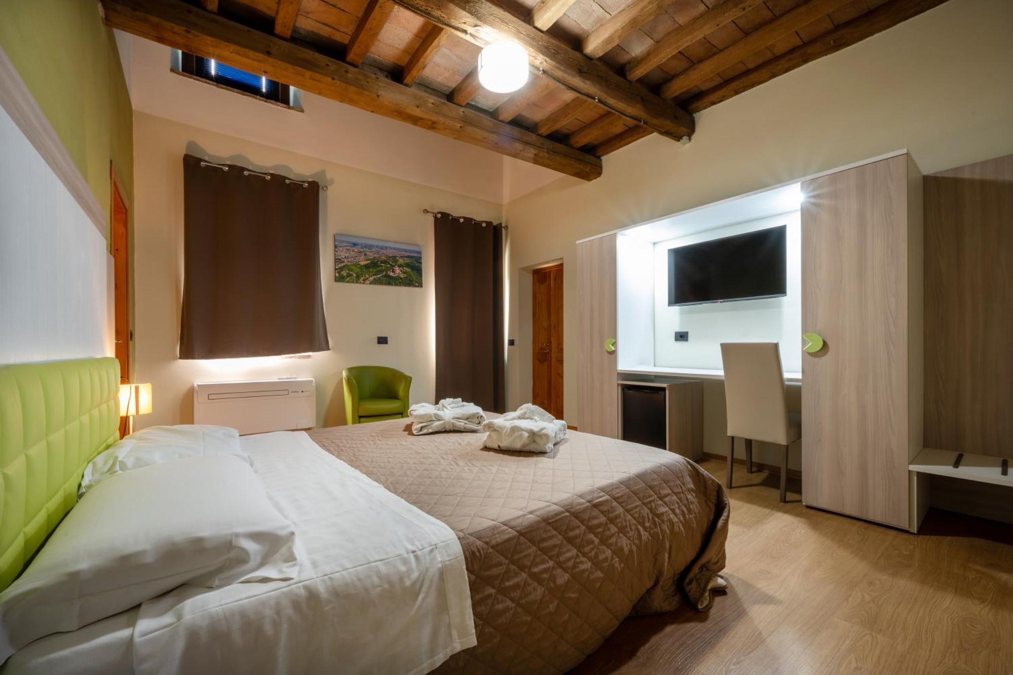 Castello Di Marano Sul Panaro - Room & Breakfast Habitación foto